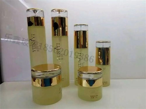 廣州市樂(lè)鑫玻璃制品廠 優(yōu)質(zhì)化妝品瓶子供應(yīng)商，匠心打造多樣化玻璃包裝